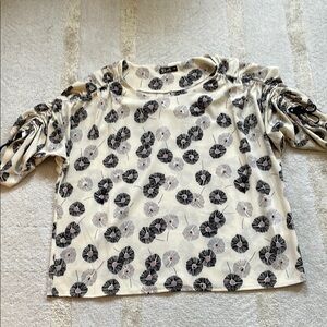 Bali Cream and Black blouse size XL made in Canada